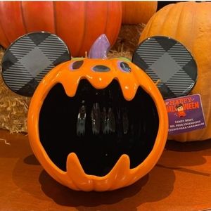 DisneyParks Mickey Jack O' Lantern Pumpkin Candy Bowl NWT